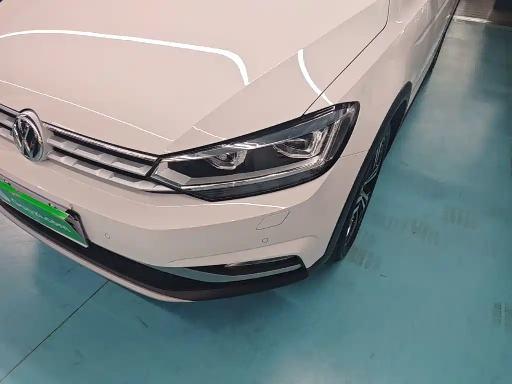 Volkswagen Touran — миниатюра 24