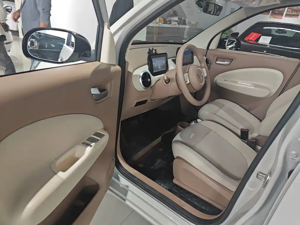 Wuling MINIEV — миниатюра 16