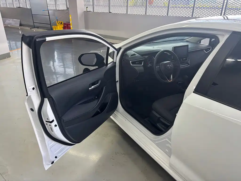 Toyota Corolla — миниатюра 10