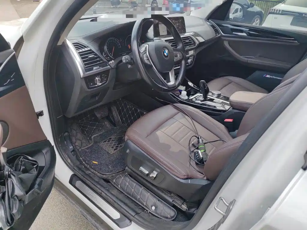 BMW X3 — миниатюра 16