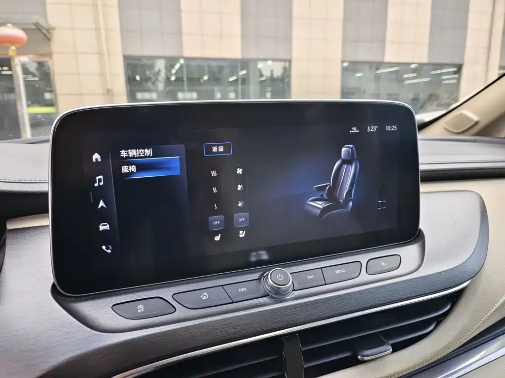 Buick GL8 — миниатюра 13