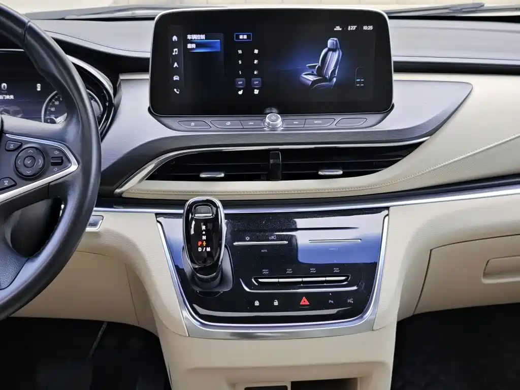 Buick GL8 — миниатюра 17