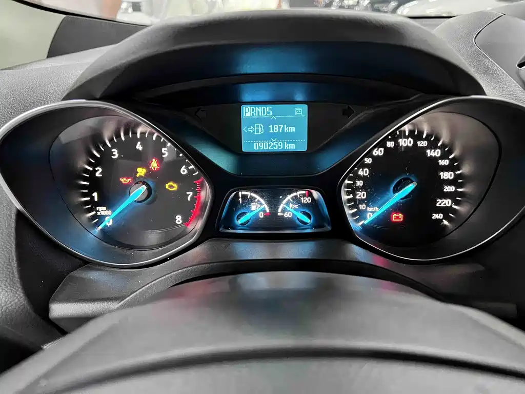 Ford Kuga — миниатюра 5