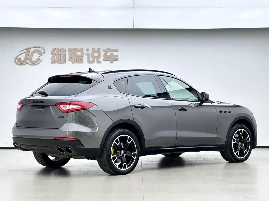Maserati Levante — миниатюра 4