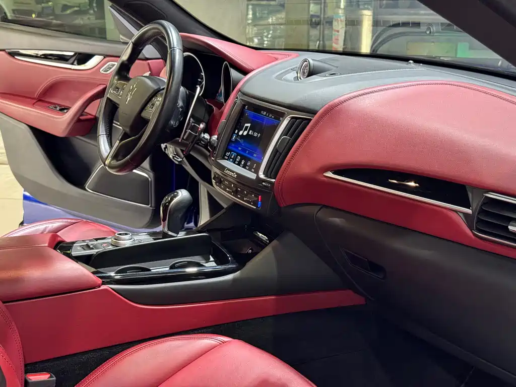 Maserati Levante — миниатюра 7