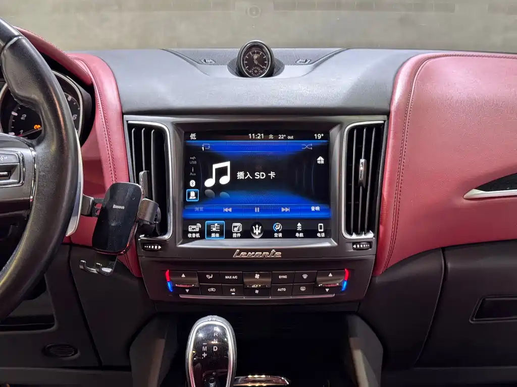 Maserati Levante — миниатюра 5