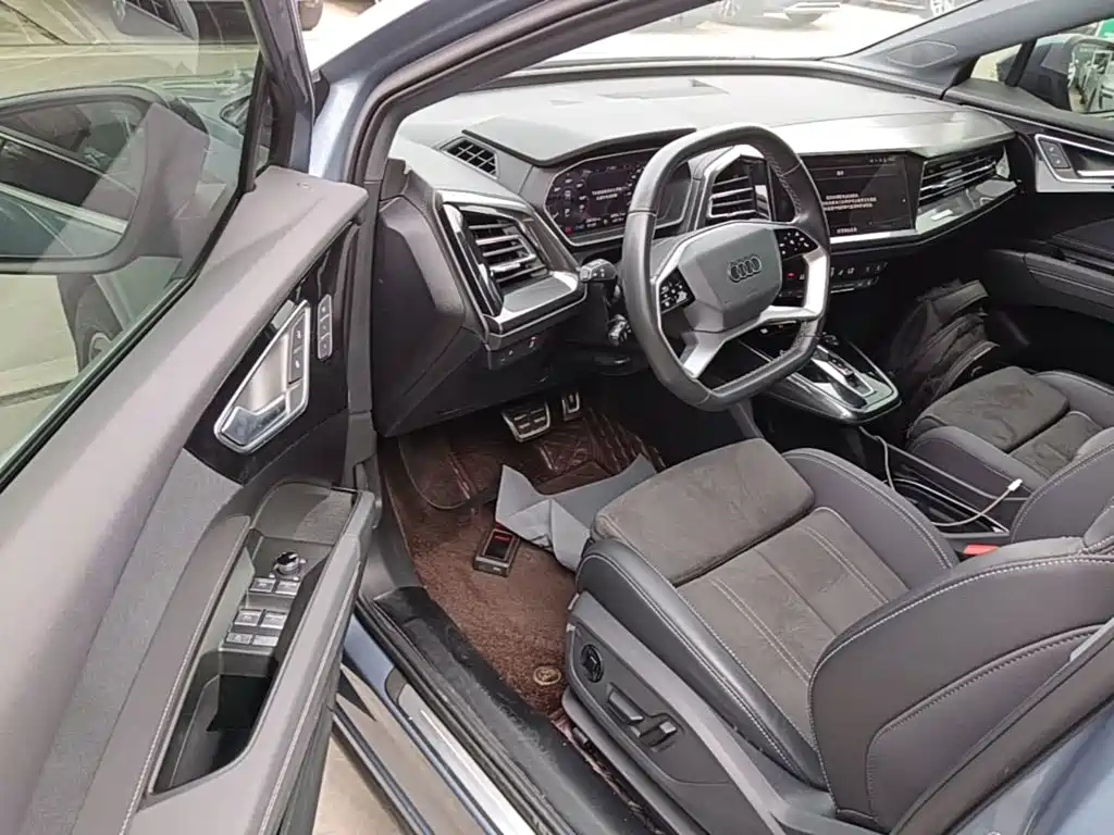 Audi Q4 e-tron — миниатюра 16