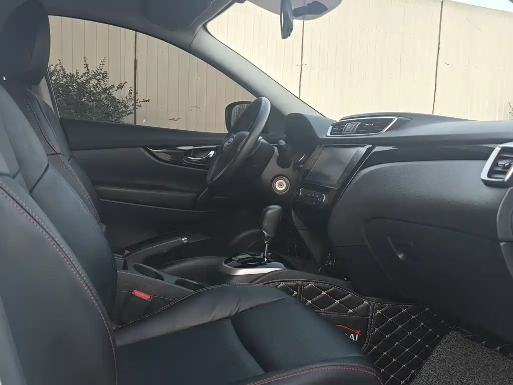Nissan Qashqai 2017 2.0L CVT Elite V