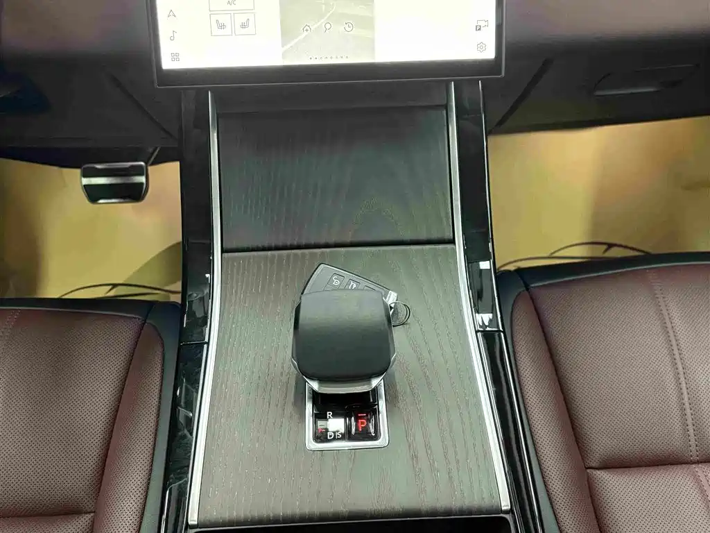 Land Rover Evoque — миниатюра 12