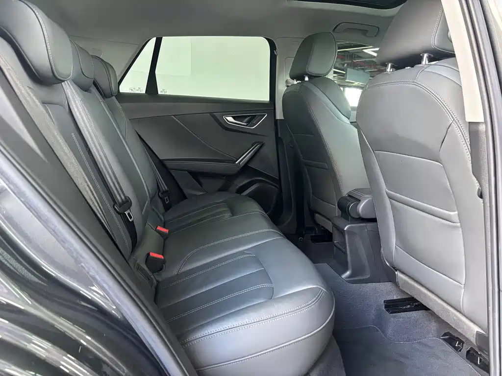 Audi Q2L — миниатюра 7