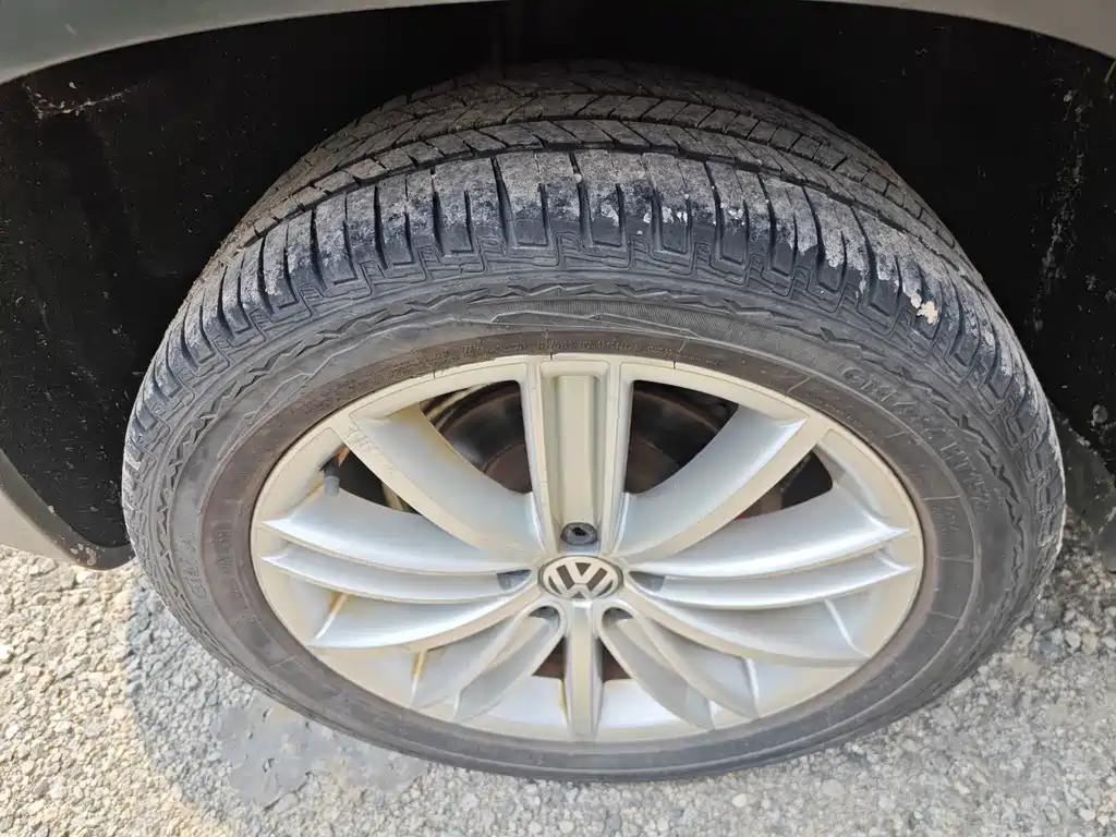 Volkswagen Tiguan — миниатюра 11