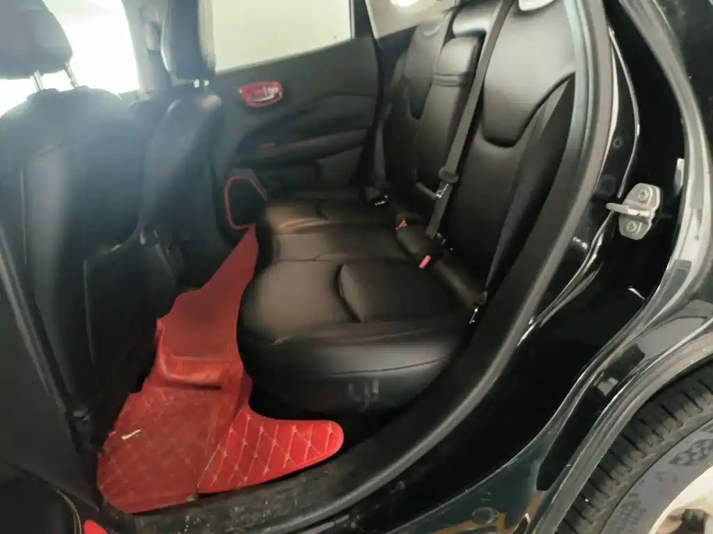 Jeep Compass — миниатюра 18