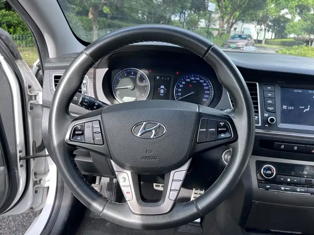Hyundai Mistra — миниатюра 12