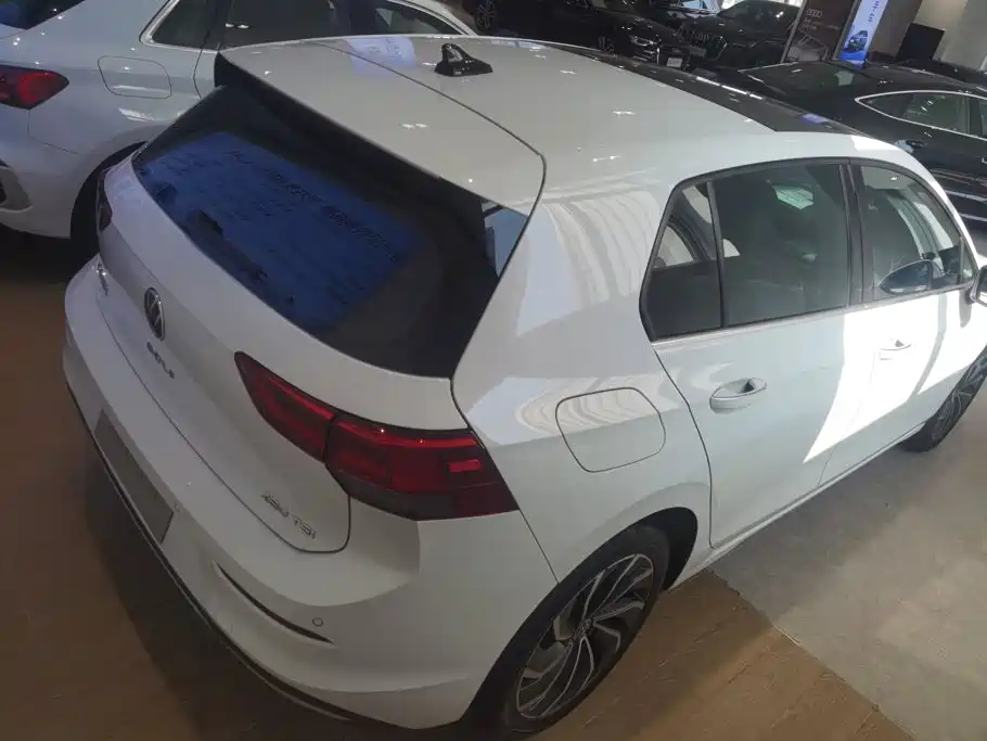 Volkswagen Golf — миниатюра 3