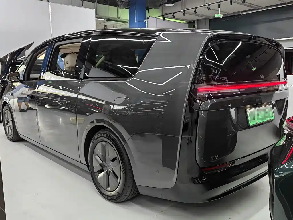 Li Auto Li MEGA — миниатюра 14