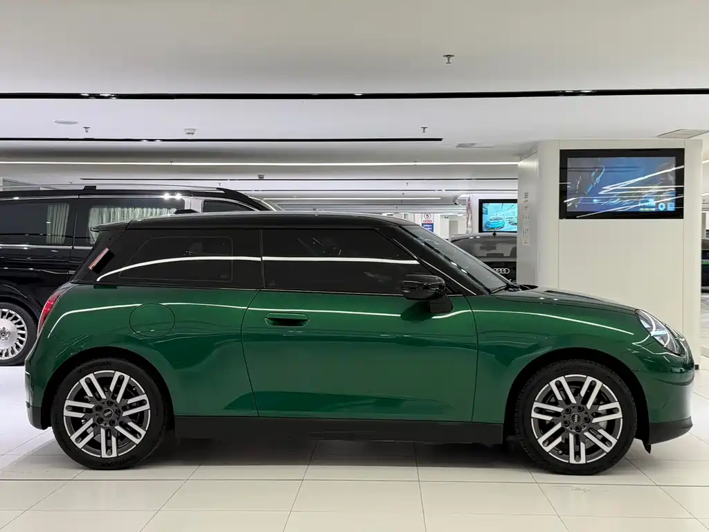 MINI ELECTRIC  COOPER