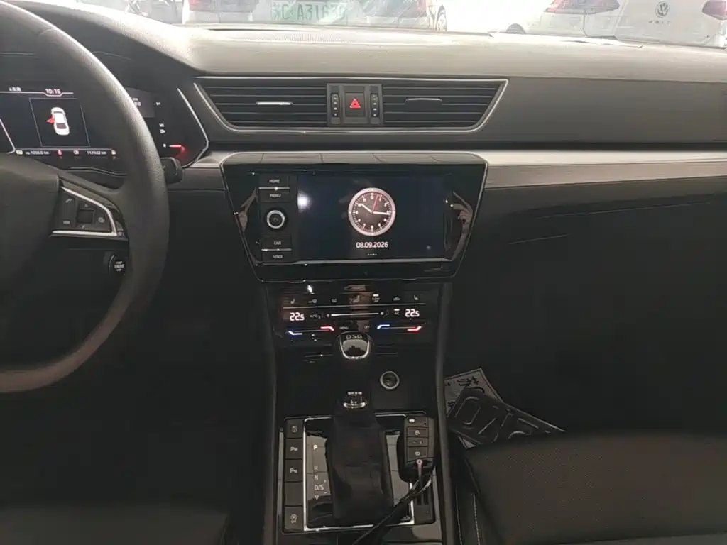Skoda Superb — миниатюра 13