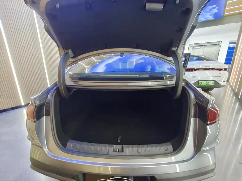 BYD Qin L — миниатюра 15