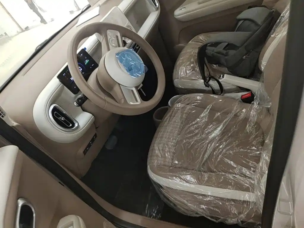 Wuling MINIEV — миниатюра 15