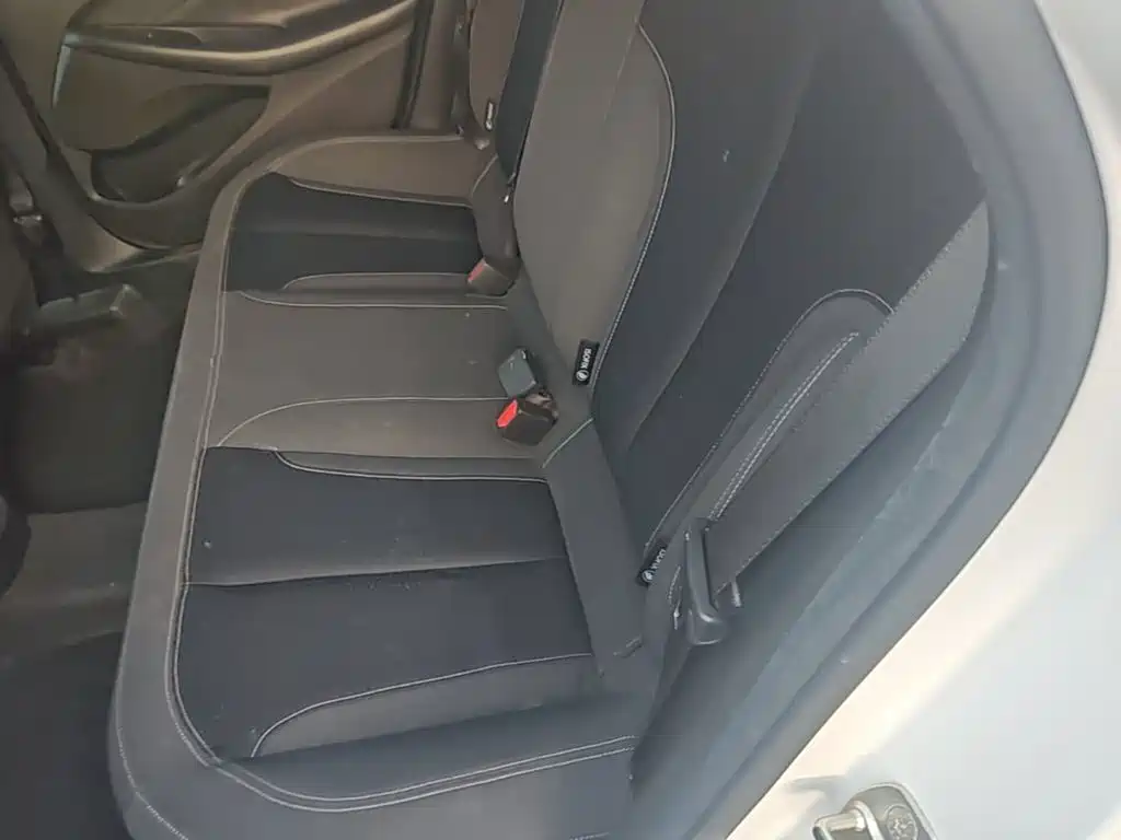 Buick Verano — миниатюра 17