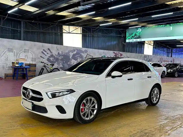 MERCEDES BENZ A CLASS