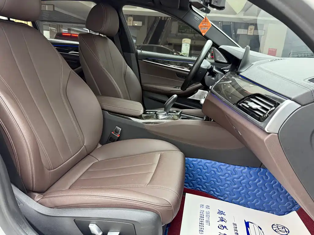 BMW 5 Series — миниатюра 20