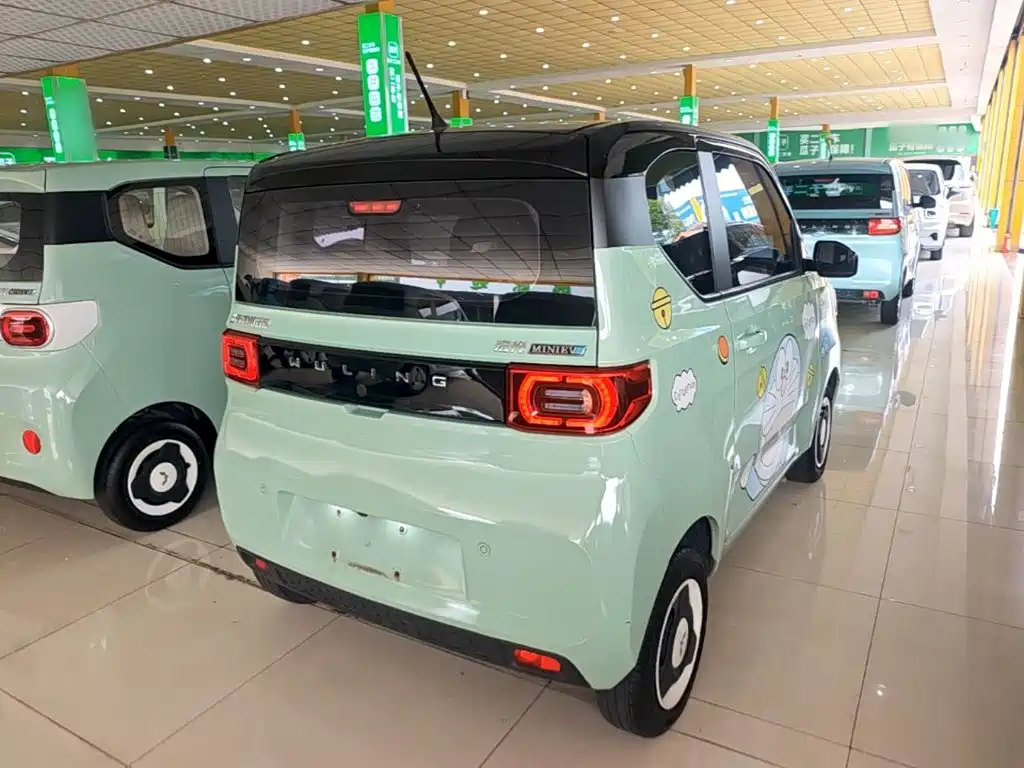 Wuling MINIEV — миниатюра 7