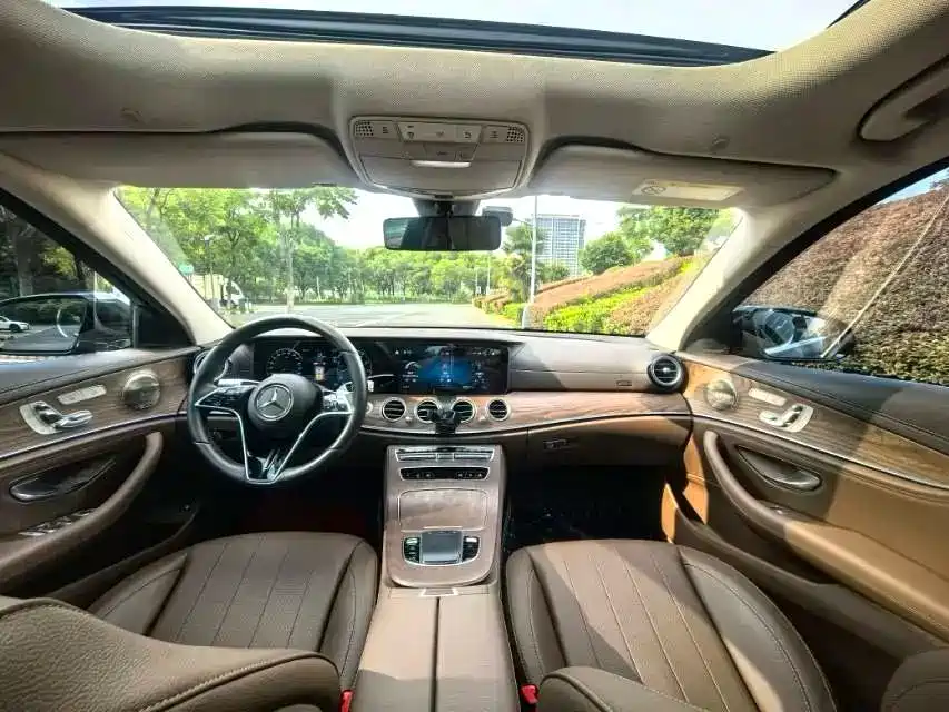 Mercedes-Benz E-Class — миниатюра 8