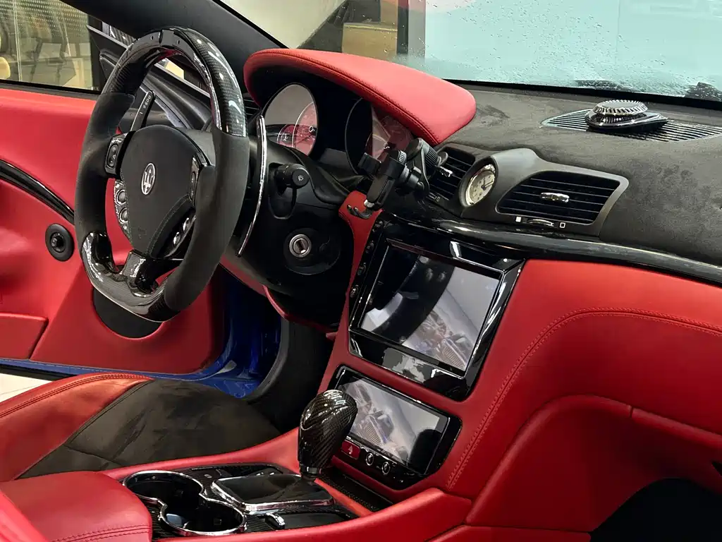 Maserati GranTurismo — миниатюра 14