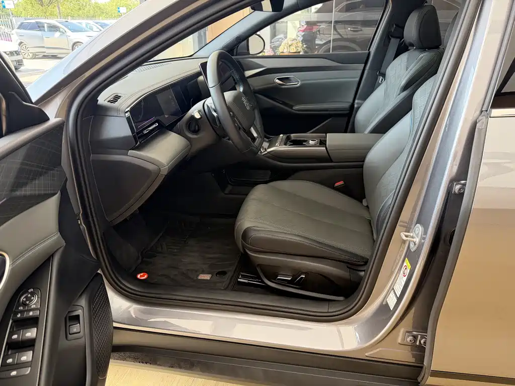BYD Qin L — миниатюра 4