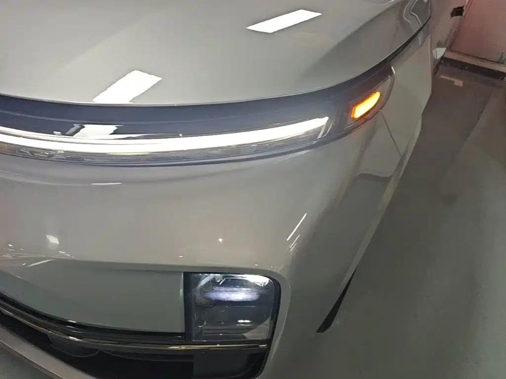 Li Auto Li L8 — миниатюра 24