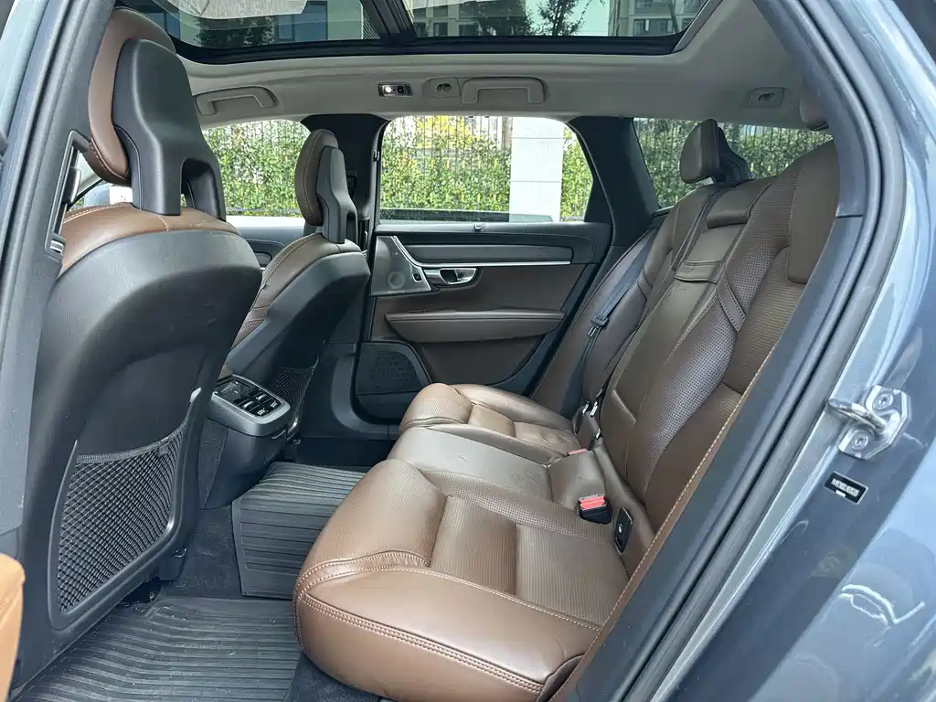 Volvo V90 — миниатюра 10