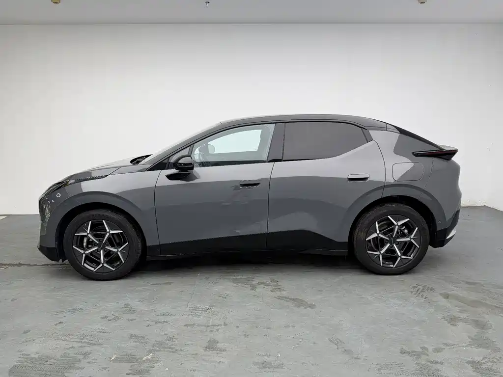 Lynk & Co Z20 — миниатюра 19