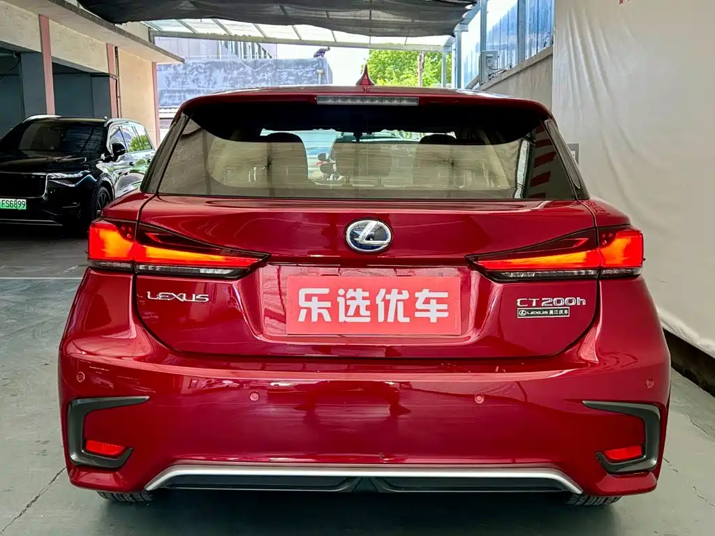 Lexus CT — миниатюра 4