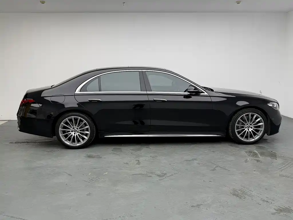 Mercedes-Benz S-Class — миниатюра 7