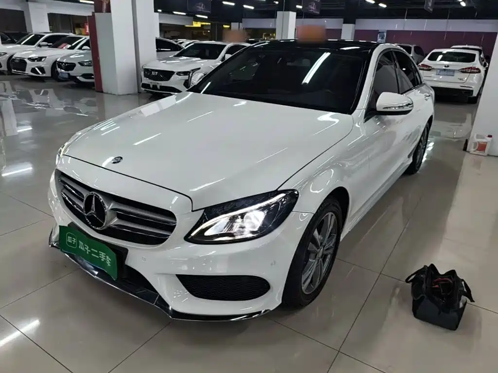 Mercedes-Benz C-Class — миниатюра 2