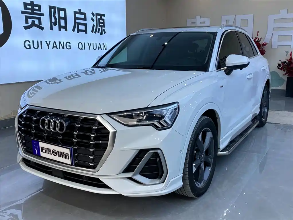 Купить Audi Q3