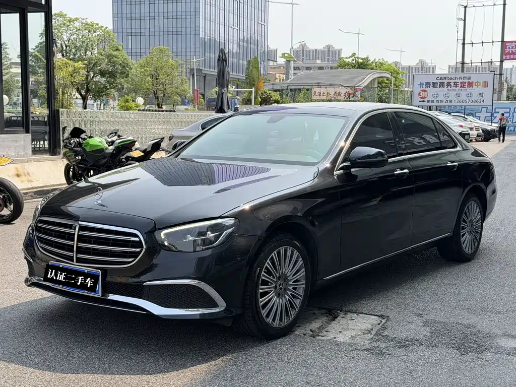 Mercedes-Benz E-Class 2022