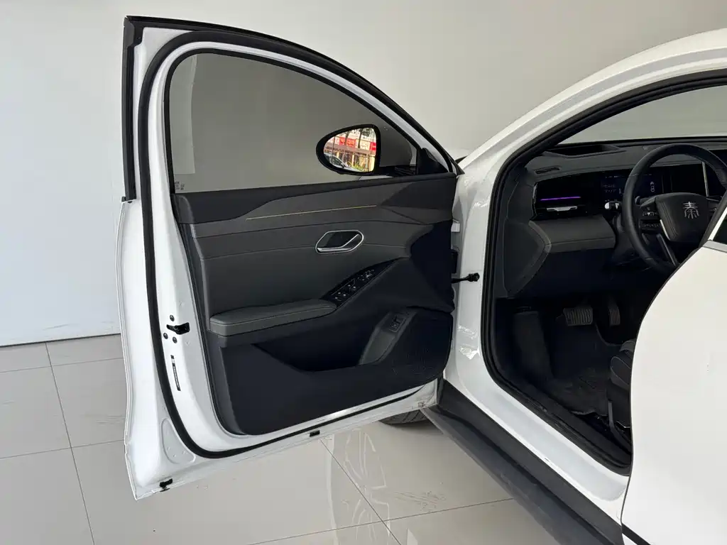 BYD Qin L — миниатюра 13