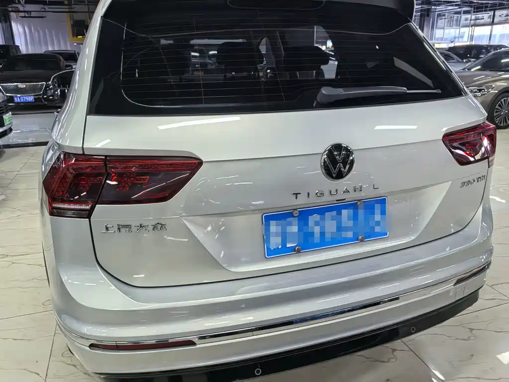 Volkswagen Tiguan L — миниатюра 5