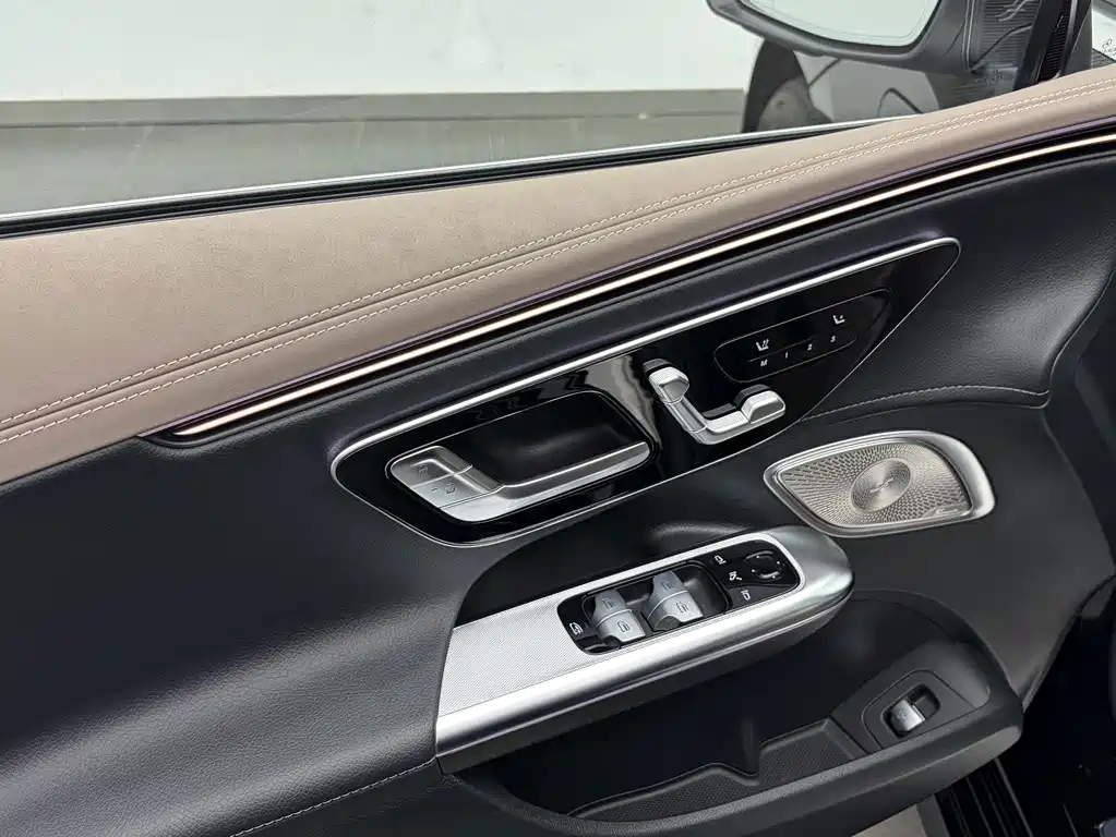 Mercedes-Benz EQE — миниатюра 15