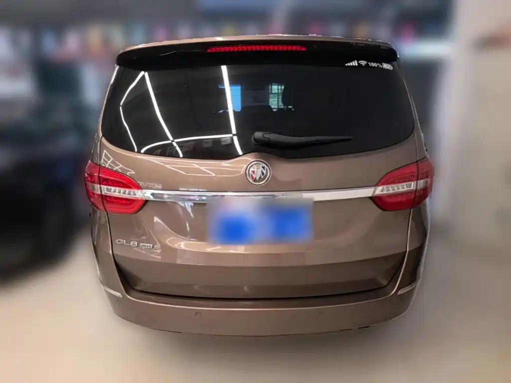 Buick GL8 — миниатюра 8
