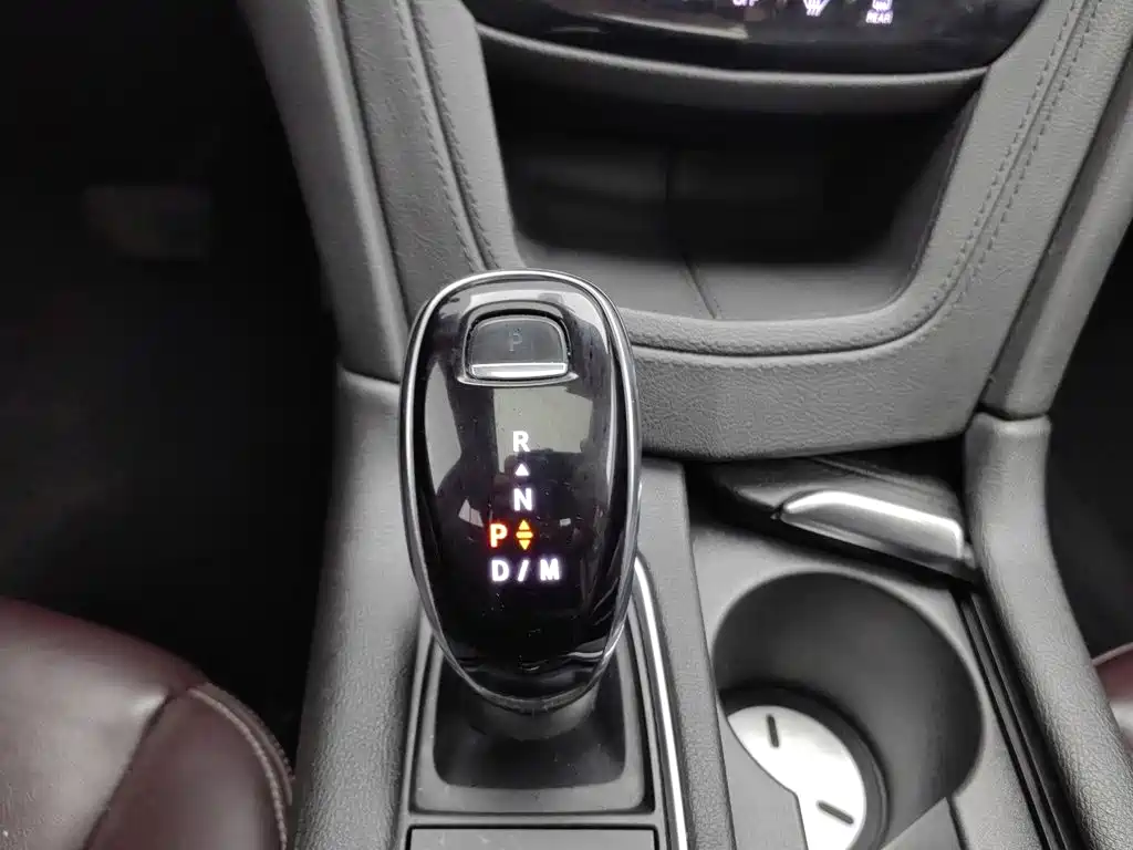 Cadillac XT6 — миниатюра 13