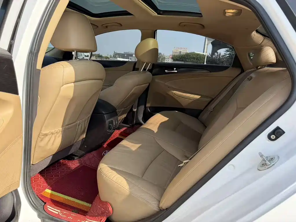 Hyundai Sonata — миниатюра 5