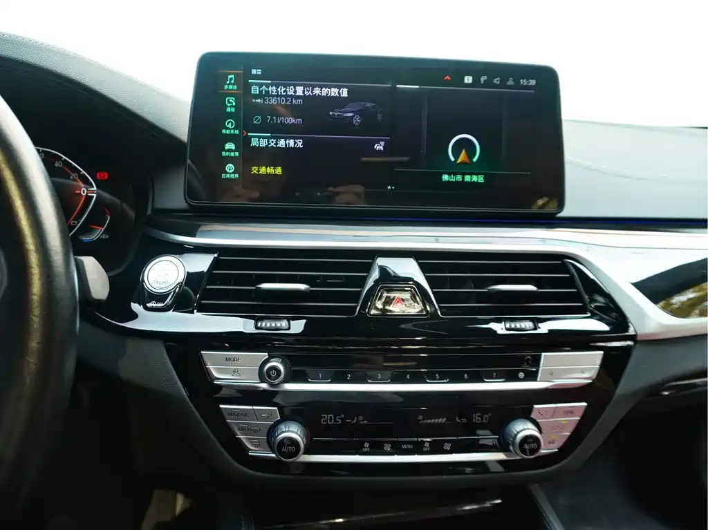BMW 5 Series — миниатюра 14