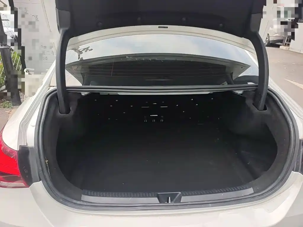 Mercedes-Benz A-Class 2022 — фото 14