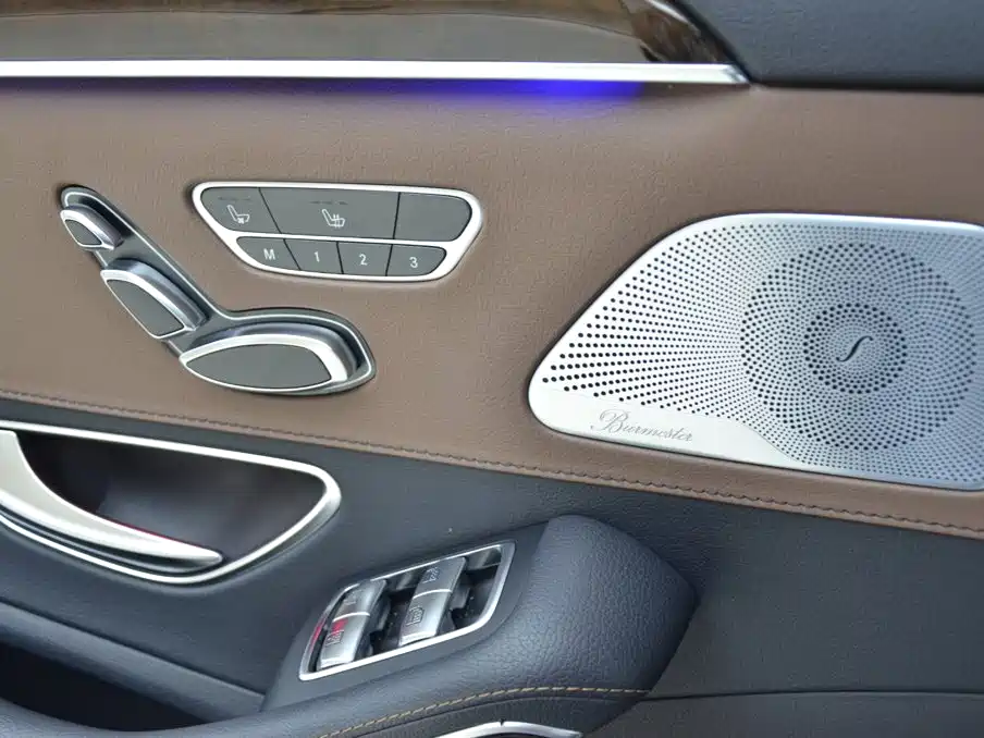 Mercedes-Benz S-Class — миниатюра 12
