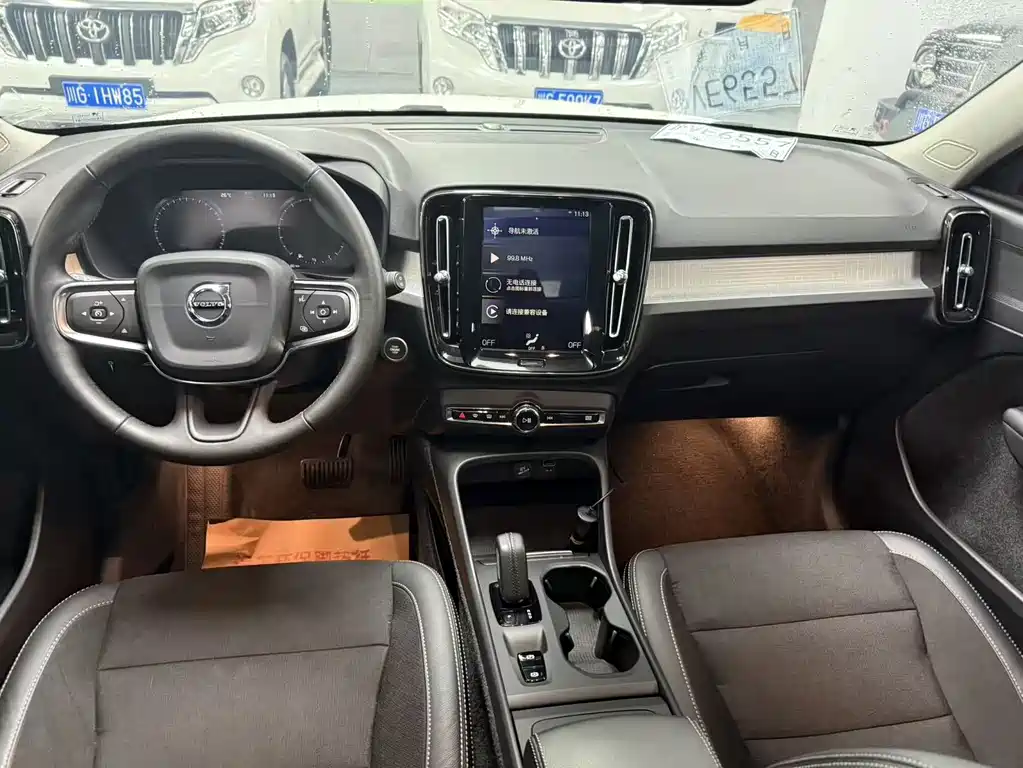 Volvo XC40 — миниатюра 12