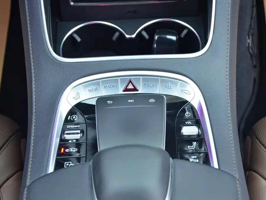 Mercedes-Benz S-Class — миниатюра 9