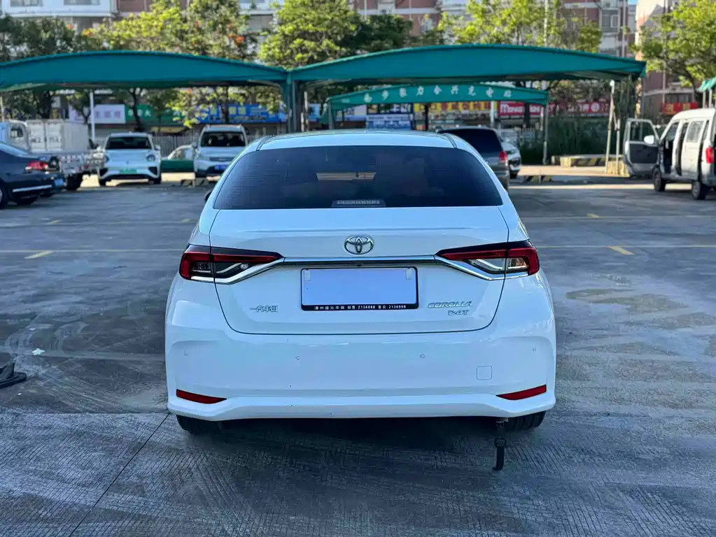 Toyota Corolla — миниатюра 8